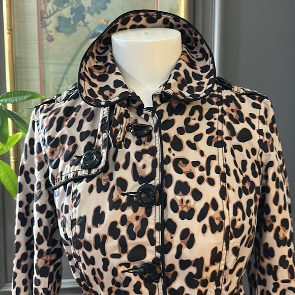 Coat - Picture 2 of 7